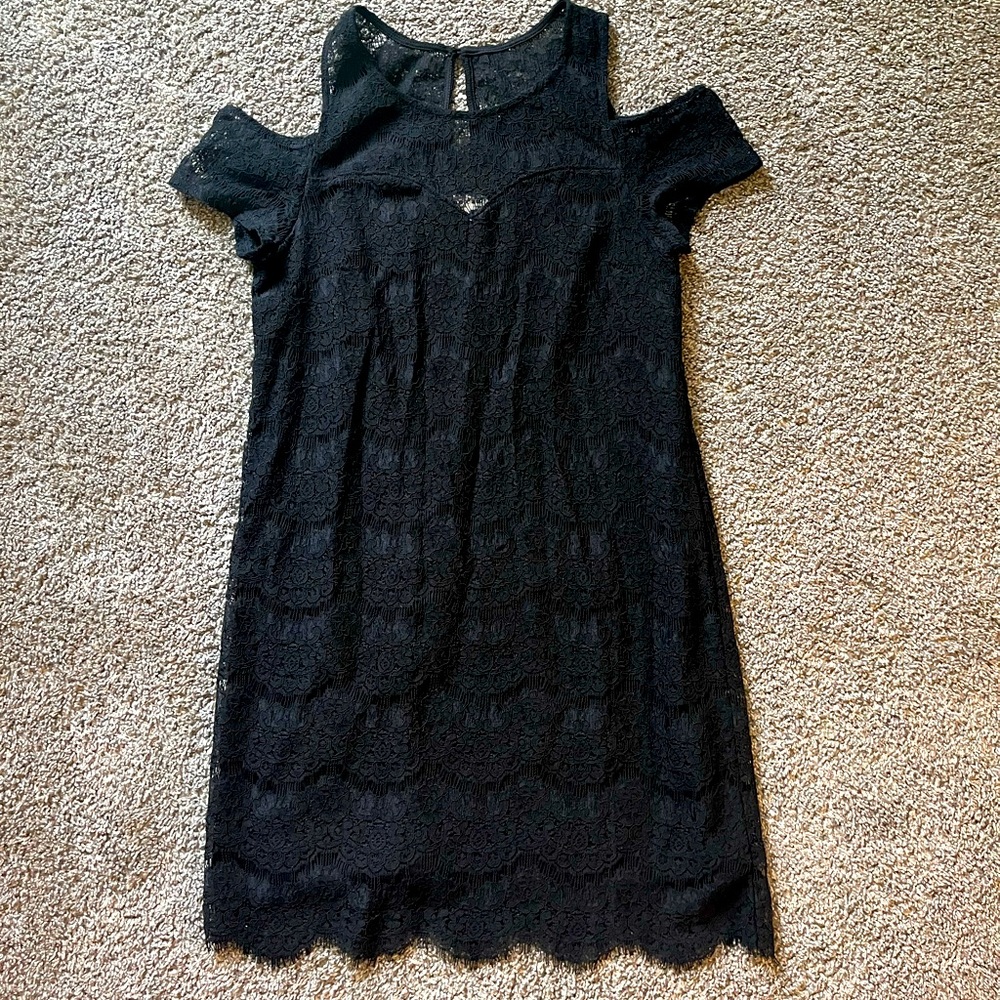 Brand NEW Lace Black Dress with cut out shoulders Size M